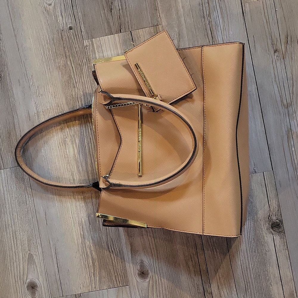 Steve Madden